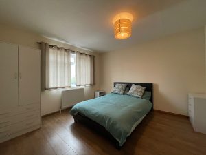 OX10 Double Rooms Available